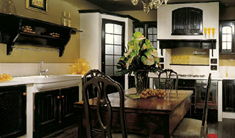 整體櫥柜是木工打造好還是定制好？