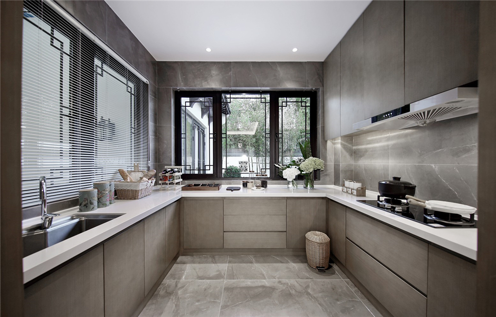 原木與實(shí)木復(fù)合的區(qū)別在于哪里?(圖2) 原木與實(shí)木復(fù)合的區(qū)別在于哪里?(圖2)