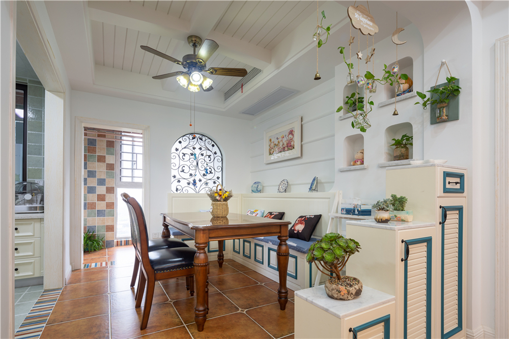 夏天裝修全屋定制設計怎么樣?(圖2) 夏天裝修全屋定制設計怎么樣?(圖2)