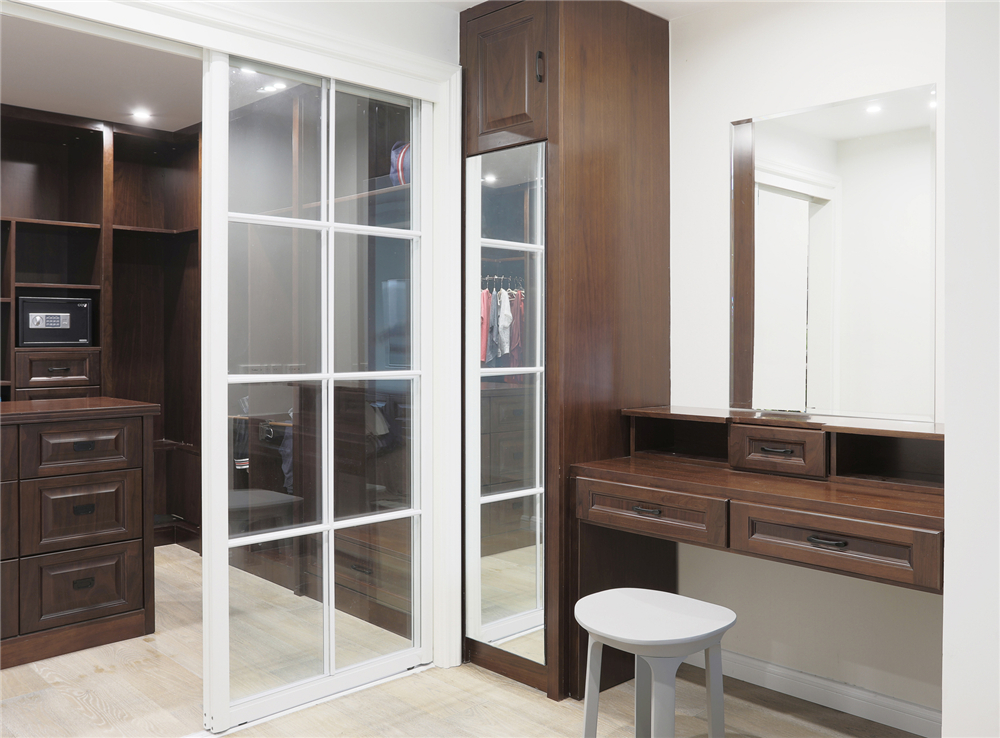 衣柜定制要多少錢 價格怎么算?(圖2) 衣柜定制要多少錢 價格怎么算?(圖2)