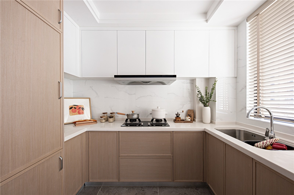 哪些柜子能設(shè)計(jì)無把手,有什么優(yōu)點(diǎn)?(圖2) 哪些柜子能設(shè)計(jì)無把手,有什么優(yōu)點(diǎn)?(圖2)