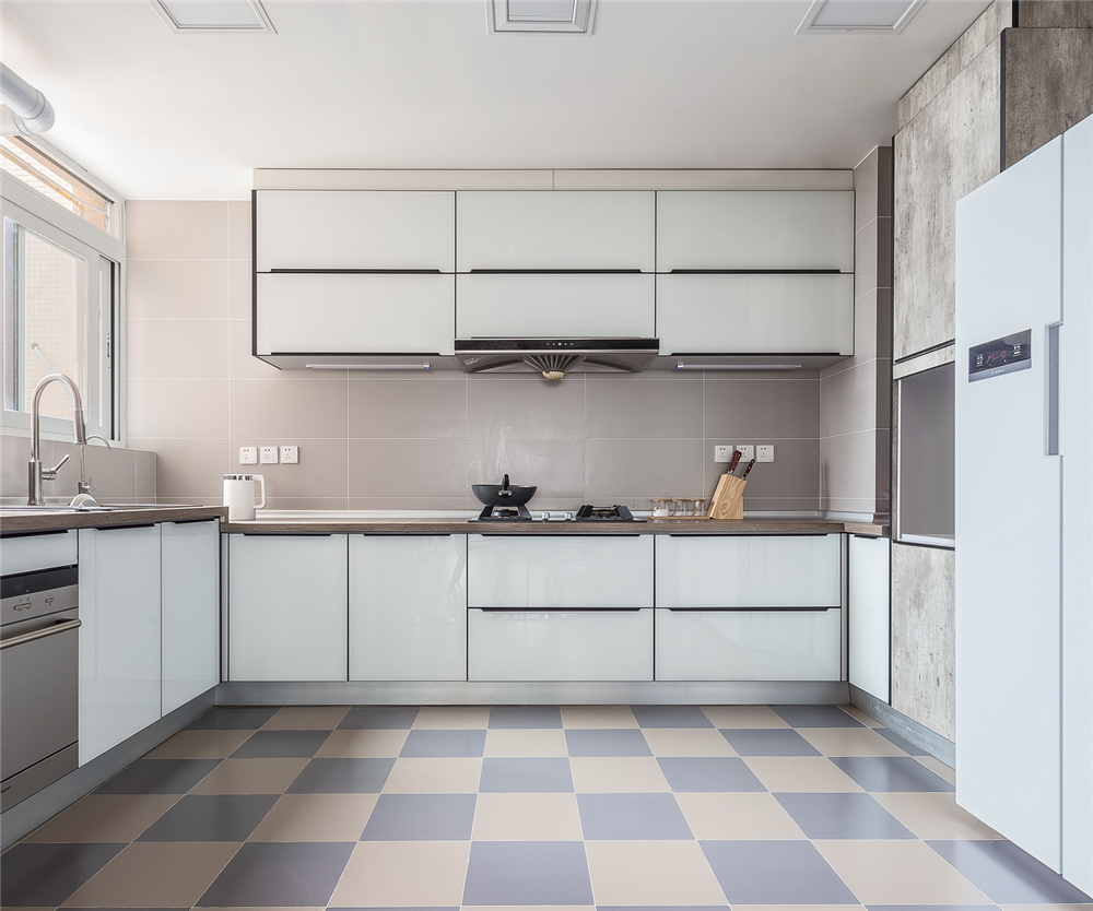 櫥柜定制好不好,注意哪些事項?(圖2) 櫥柜定制好不好,注意哪些事項?(圖2)