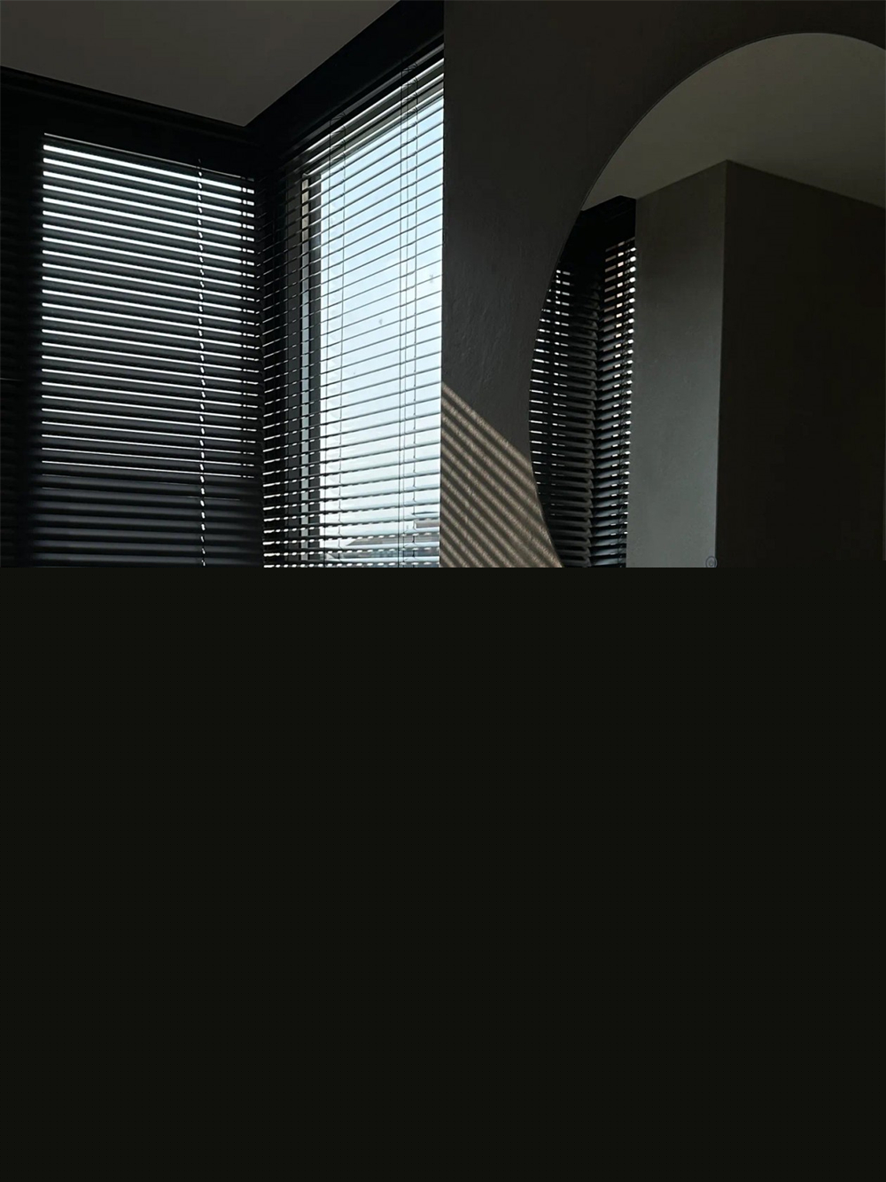 258㎡現(xiàn)代極簡大平層,整木定制裝修設(shè)計(圖27) 27.jpg