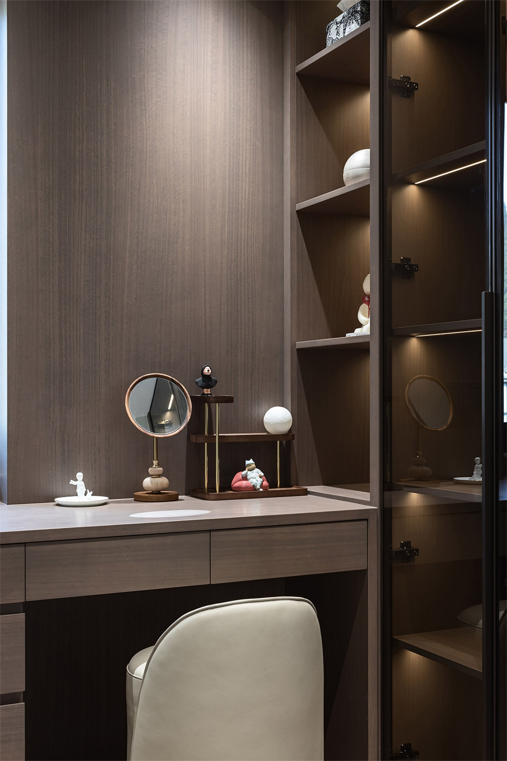 180㎡現代極簡復式,生活中的藝術感(圖16) 17.jpg